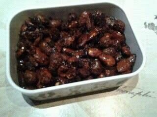 AMANDES ET NOISETTES CARAMELISEES