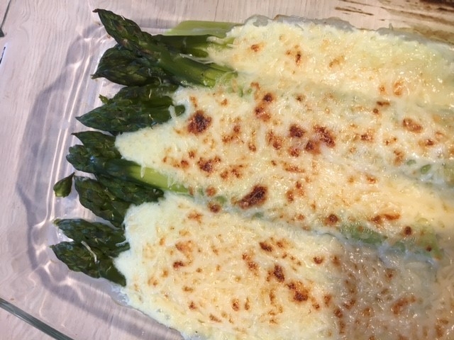 ASPERGE GRATINEE ET SA CREME D'ASPERGE