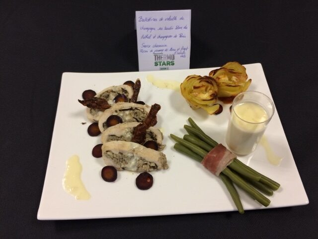 Ballottine de volaille de champagne au boudin blanc de Rethel et champignons de Paris, sauce chaource