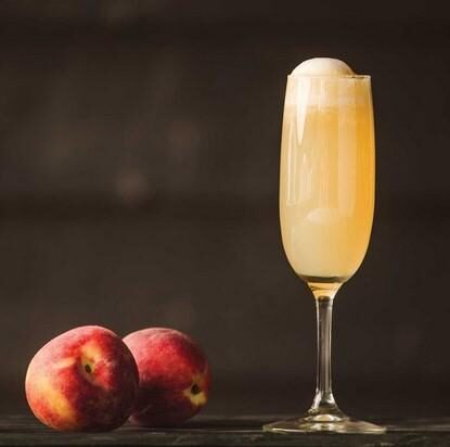 Bellini cocktail - Pêches