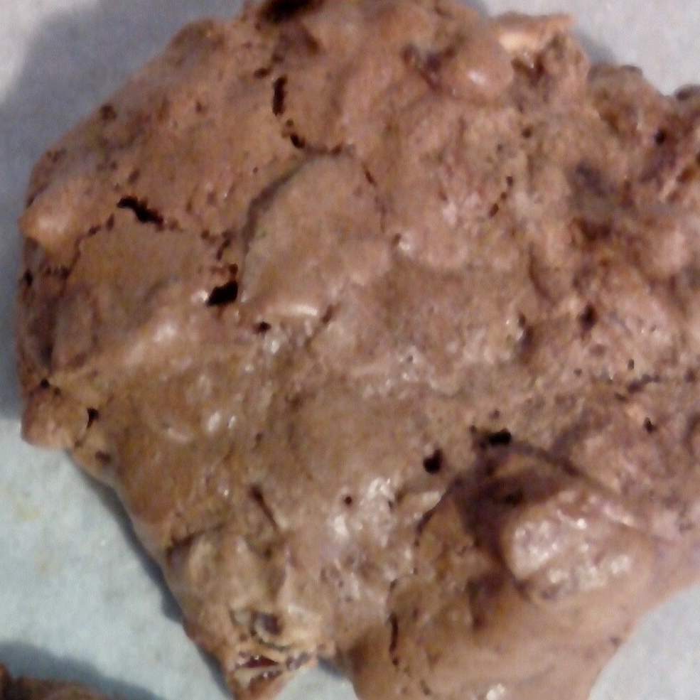 biscuit meringué aux amandes grillées caramélisées