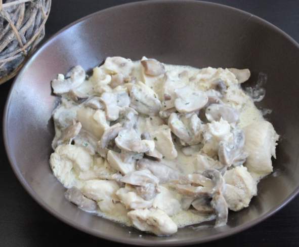 Blancs de poulet aux champignons, sauce au boursin