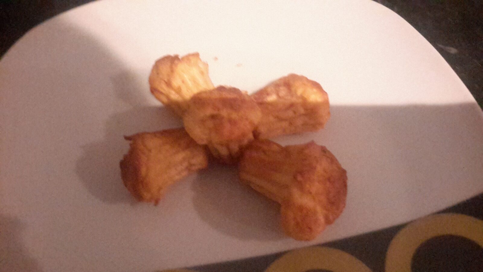 bouché aperitif (reste de blanc doeuf)