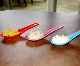 Bouchées chèvre-saumon, artichaud-chèvre, avocat-thon