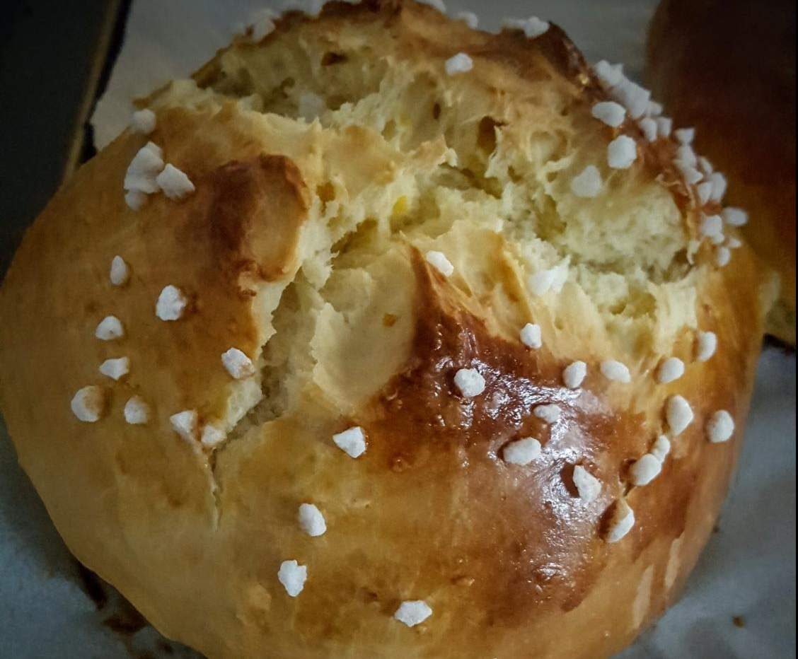 Brioche style mouna