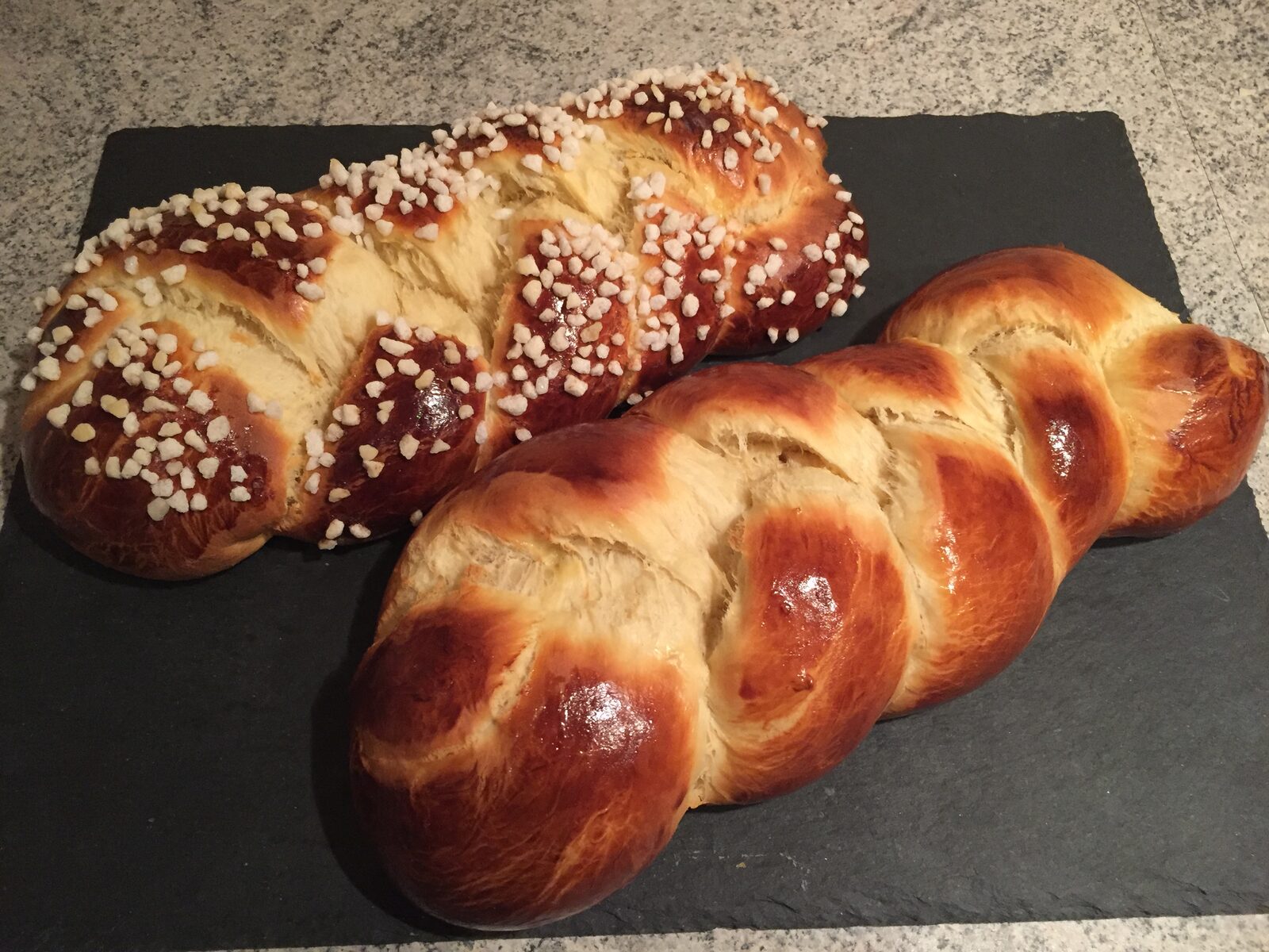 Brioche tressée à la mie filante