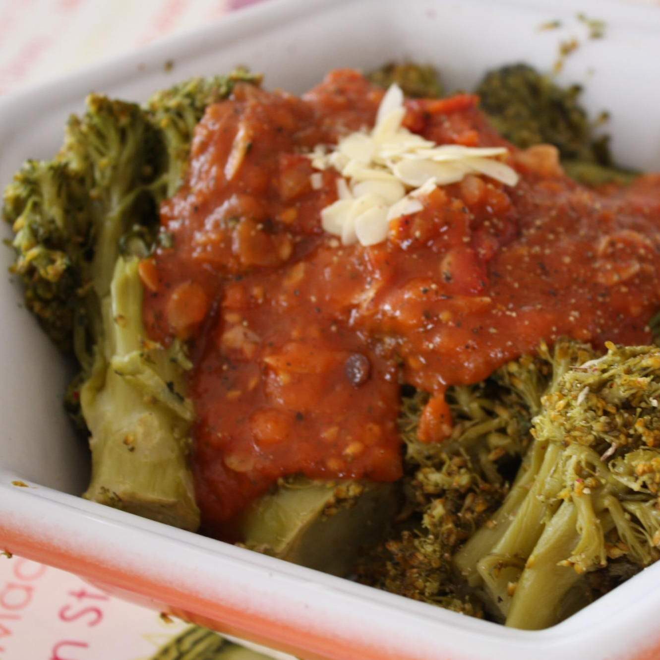 Brocolis aux tomates et ses amandes effilées