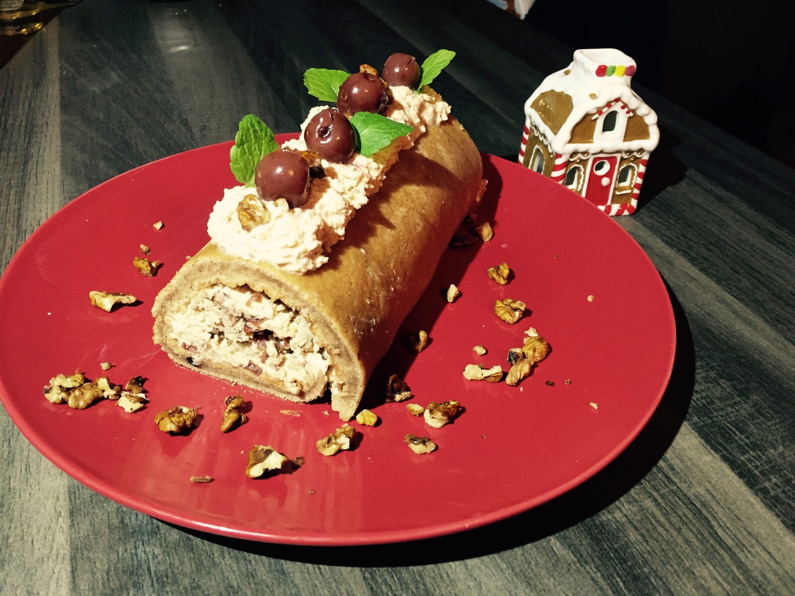 bûche au foie gras cerise noix et porto