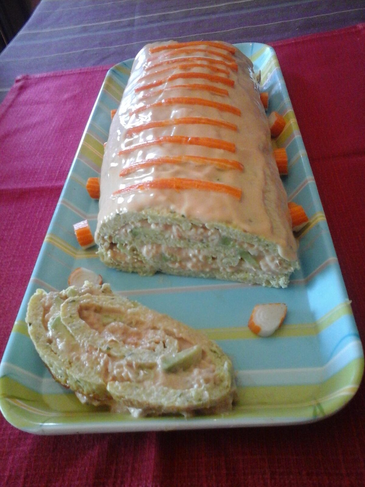 BÛCHE d'été a l'avocat et au thon