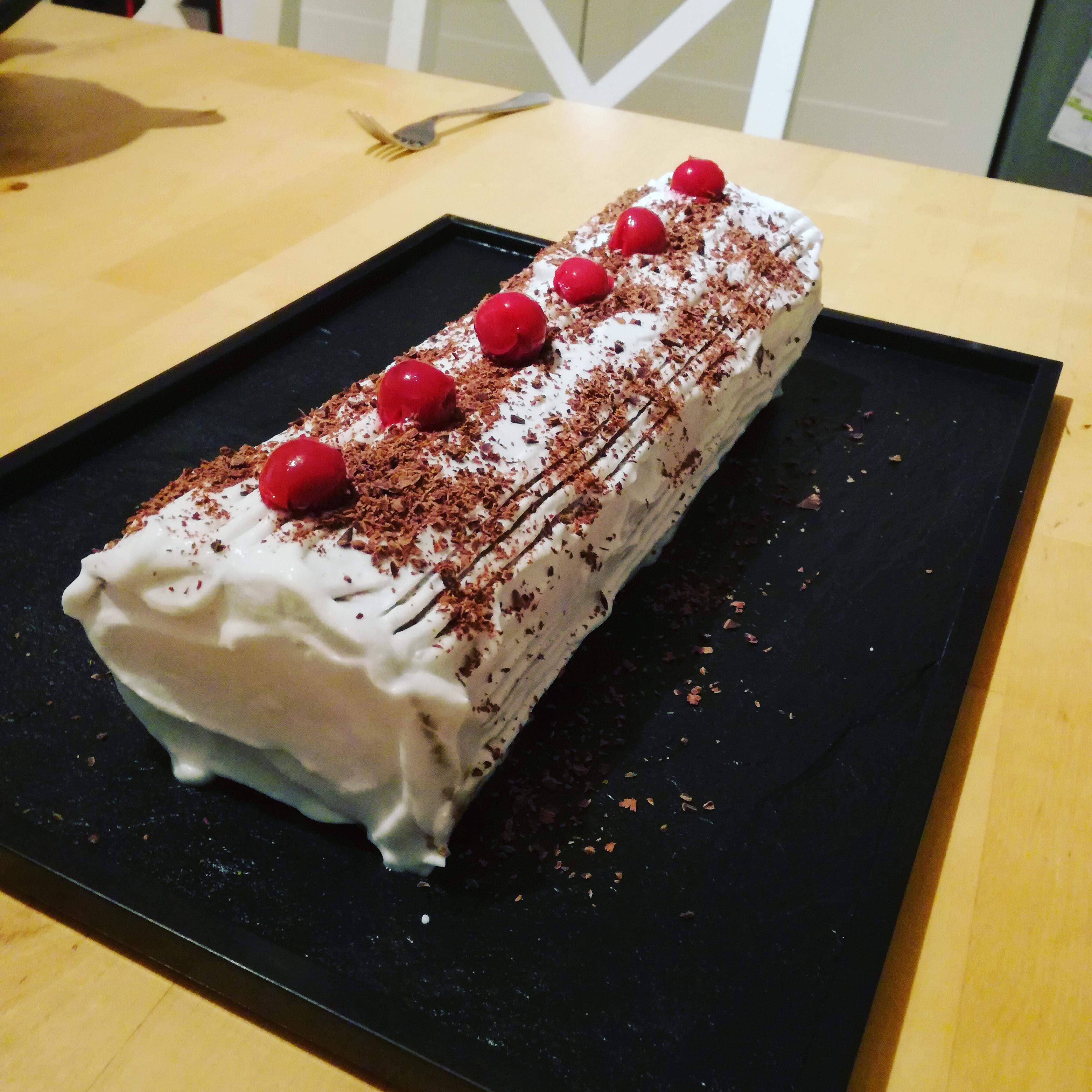 Bûche de Noël façon Forêt Noire chantilly Crème de Coco