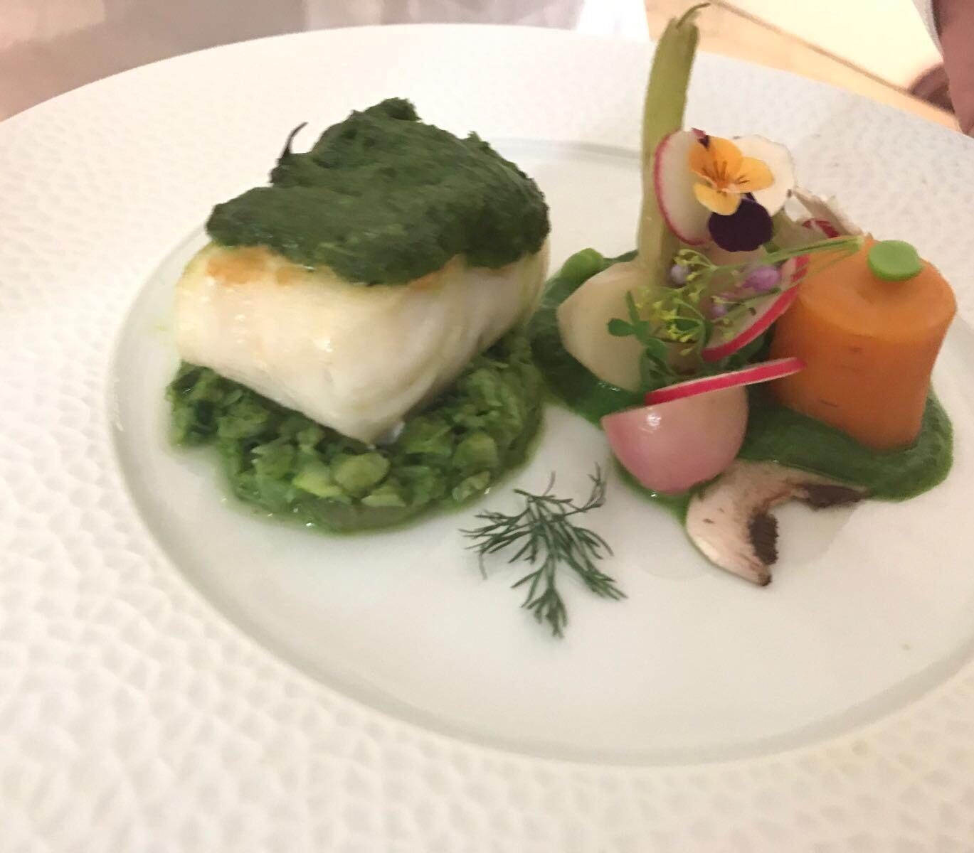 Cabillaud à la vapeur de foin de crau, Petits légumes fraîcheurs