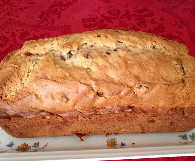 CAKE aux Fruits Confits et aux Raisins