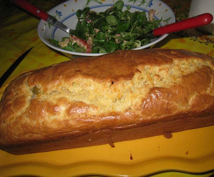 Cake pruneaux roquefort