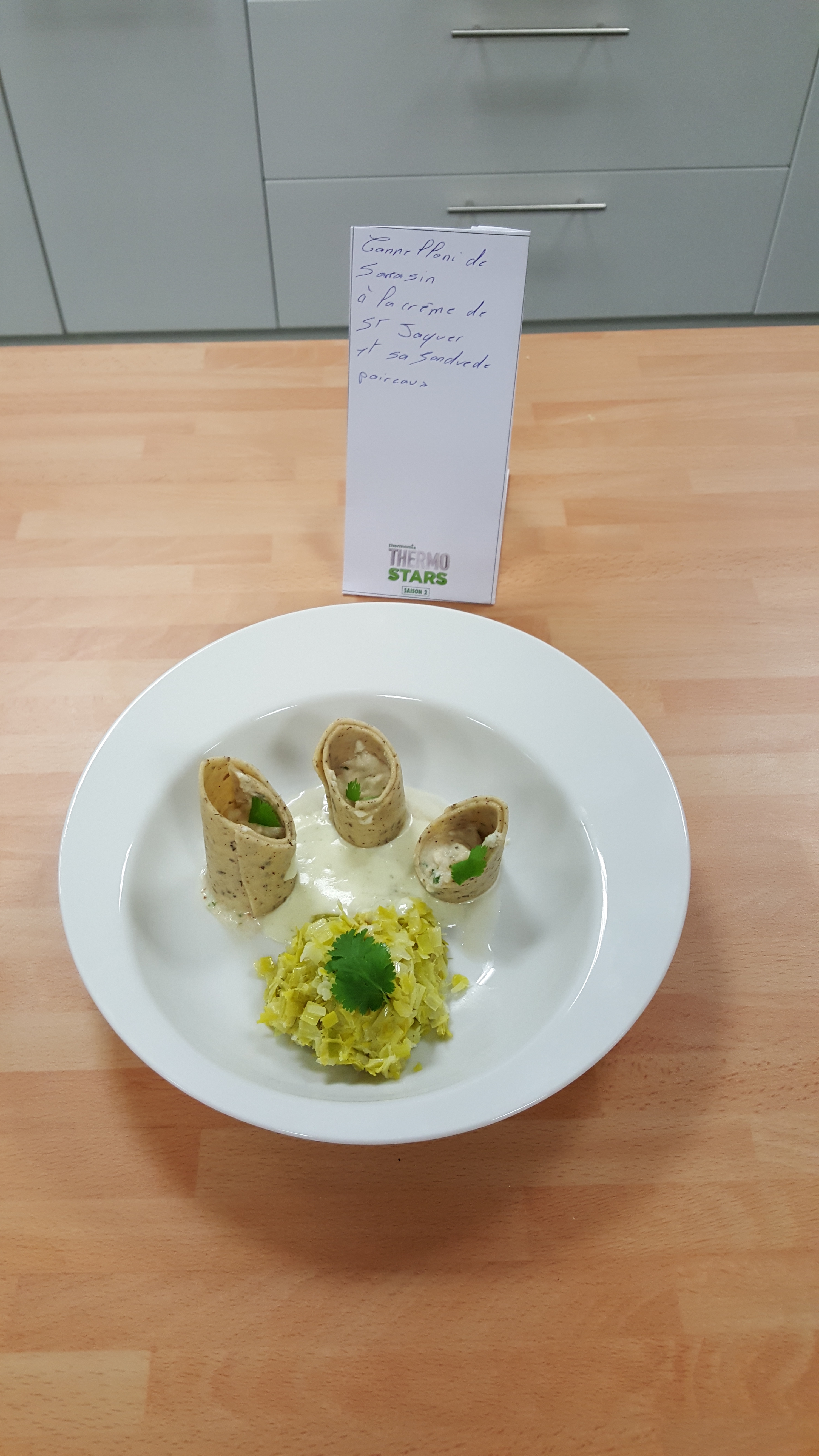 cannelloni de saint jacques et sa fondue de poireaux