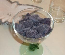 Carrés acidulés au cassis