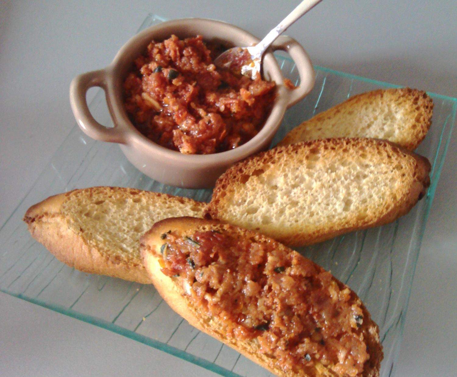 Caviar de tomate et jambon cru
