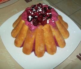 Charlotte aux fruits rouges