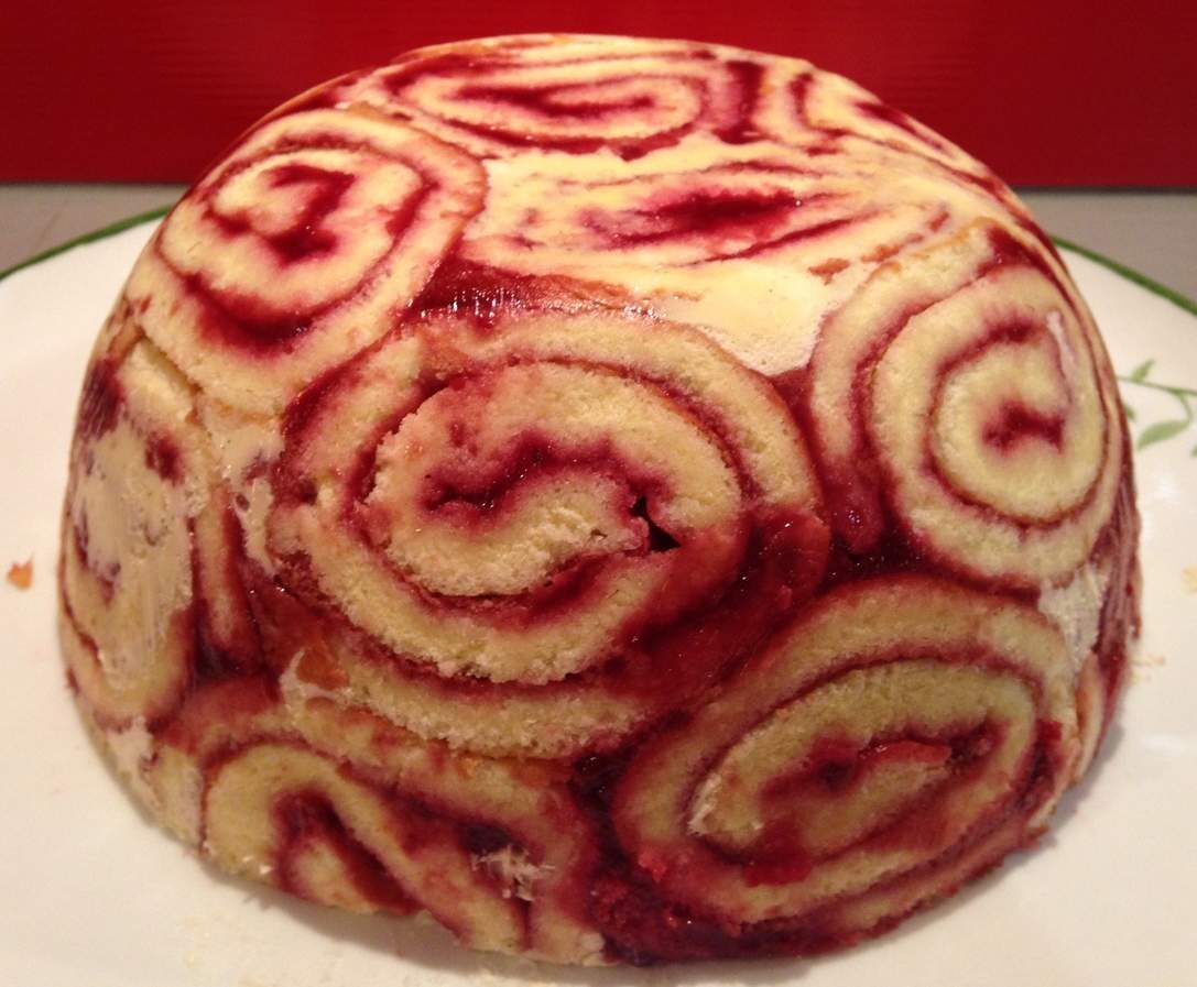 Charlotte Royale framboise de Mercotte (M6 le meilleur pâtissier)