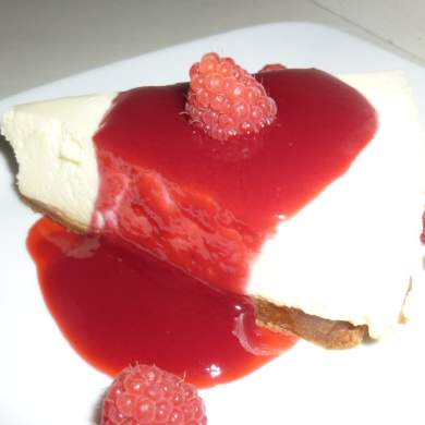 Cheesecake vanille au coulis de framboises