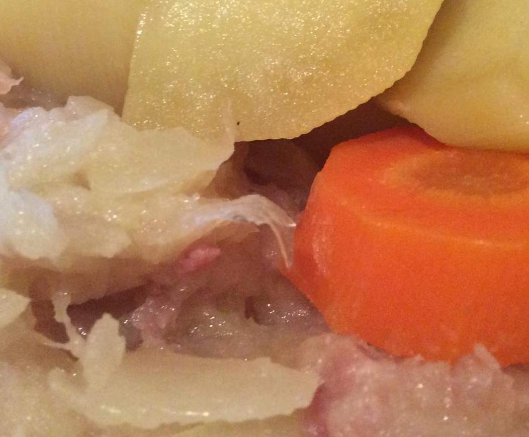 Chou blanc et carottes au lard