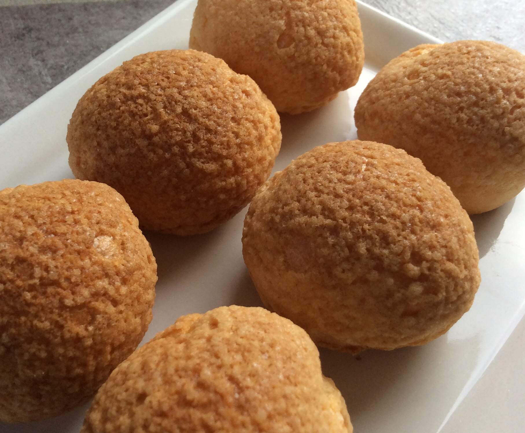 Choux ou chouquettes au craquelin