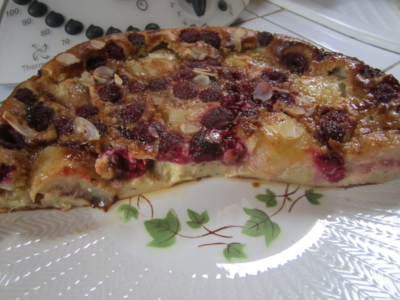 Clafoutis aux pêches (et ou framboises) et amandes