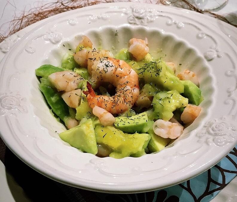 Cocktail avocat-mangue aux crevettes