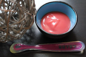 Compote pomme fraise sans sucre pour bébé dès 6 mois
