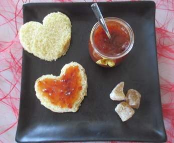 Confiture aphrodisiaque prune/gingembre/clou de girofle/miel