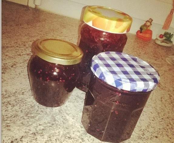 Confiture aux fruits rouges