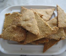 Crackers au Paprika et graines de Sésames