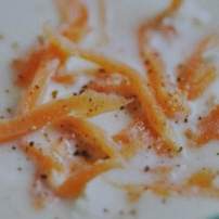 Crème de chou-fleur au kiri et saumon fumé