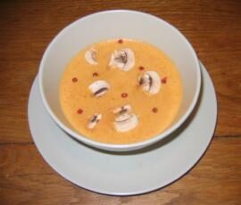 Crème de poivrons aux champignons et gingembre