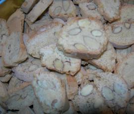 CROQUANTS AUX AMANDES DE COCO
