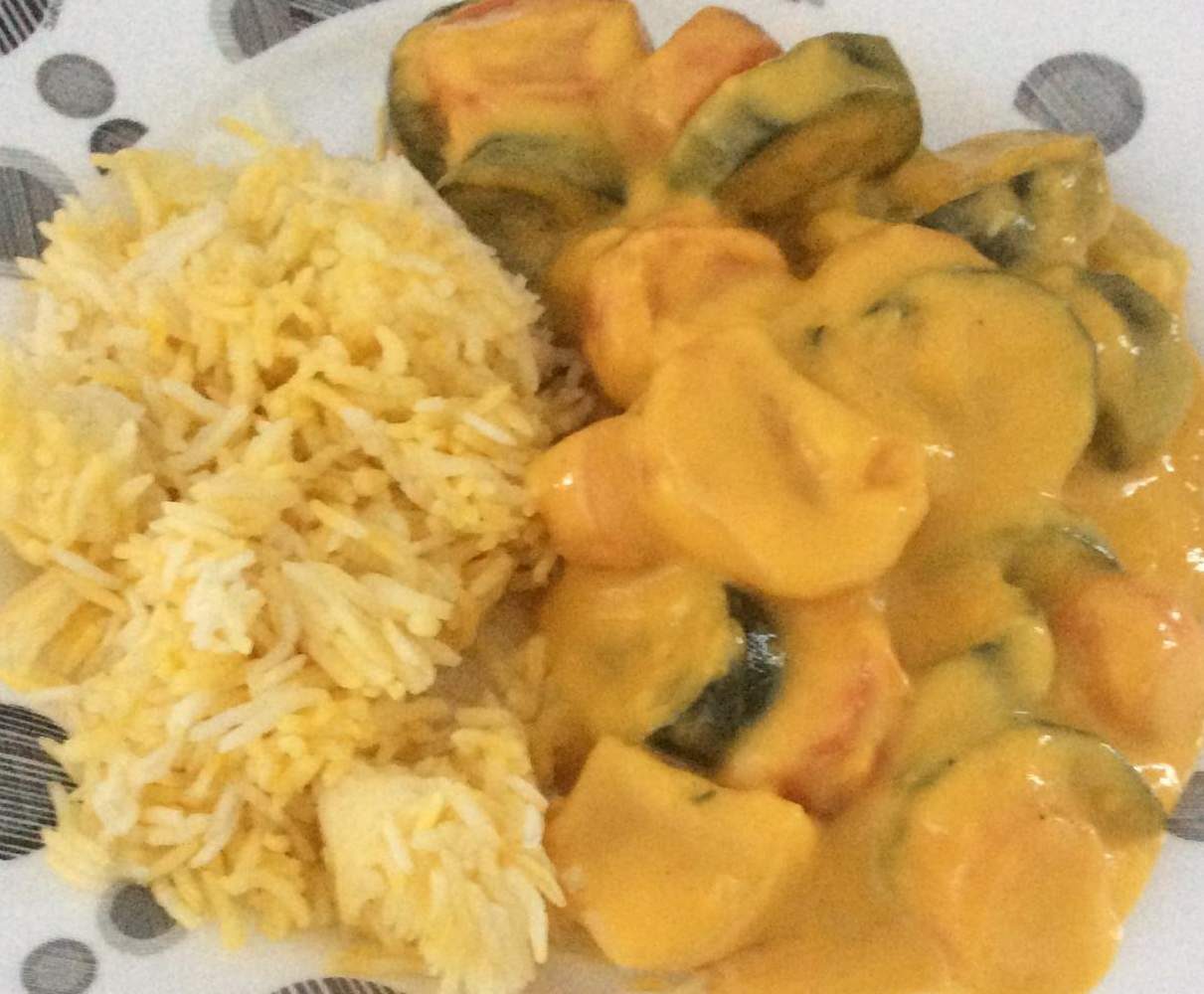 Escalope de poulet riz et legumes en sauce (light)