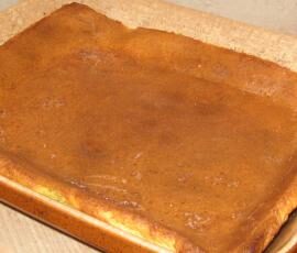 far breton (dont la farine ne retombe pas au fond du moule lors de la cuisson)