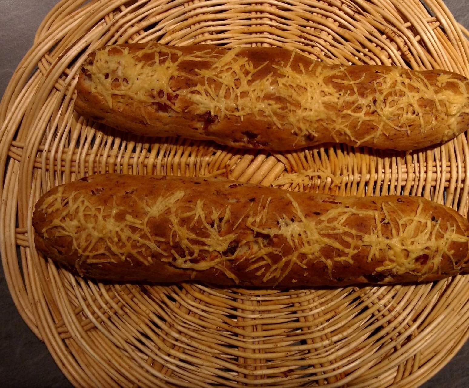 ficelle au lard et au gruyère