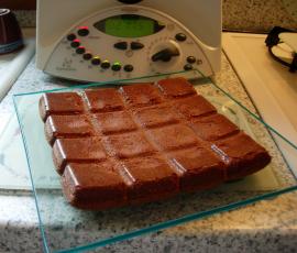 Fondant au chocolat ( adapté d'une recette pour le moule tablette Flex.... de Guy De.....)