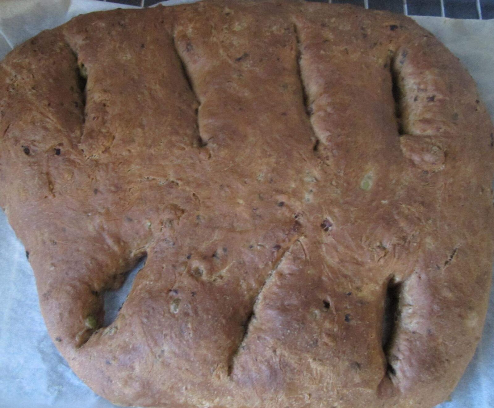 Fougasse aux olives et lardons