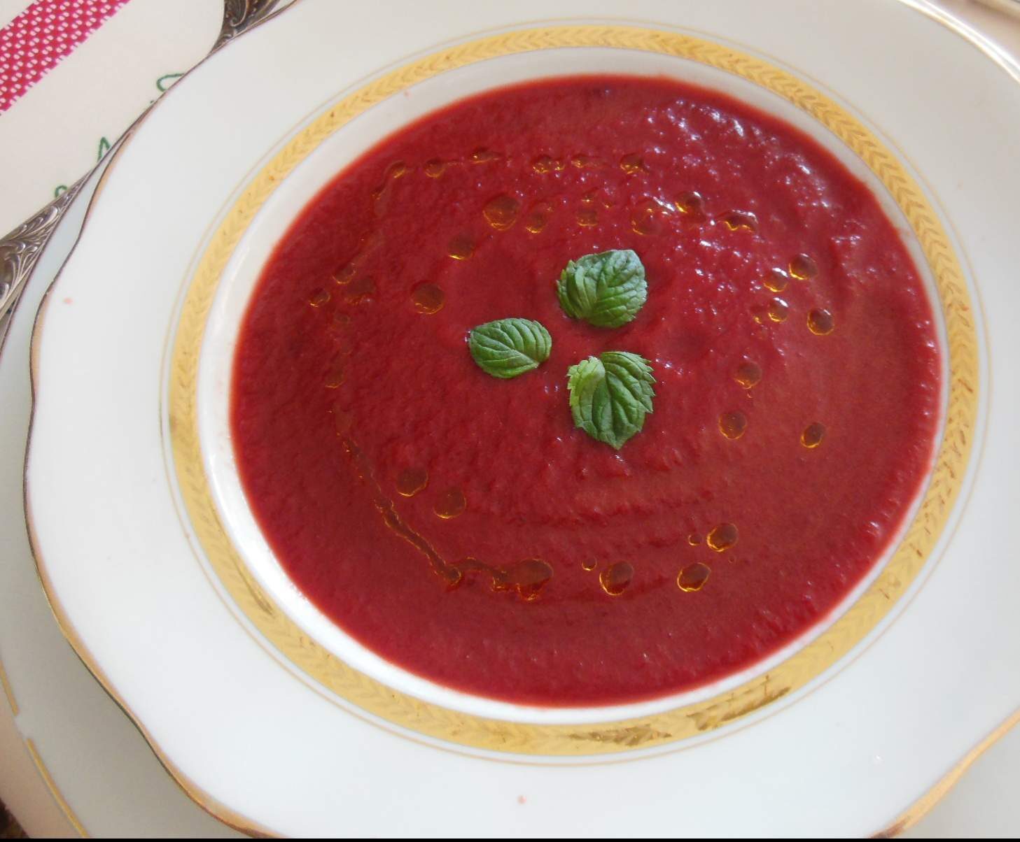 Gaspacho légumes d'été et betteraves