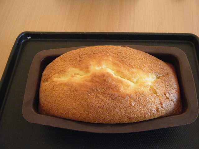 Gâteau au yaourt simple et rapide que les enfants adorent !!!!