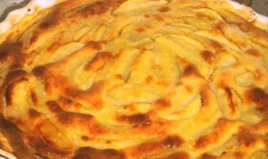 Gâteau moelleux aux pommes et aux amandes