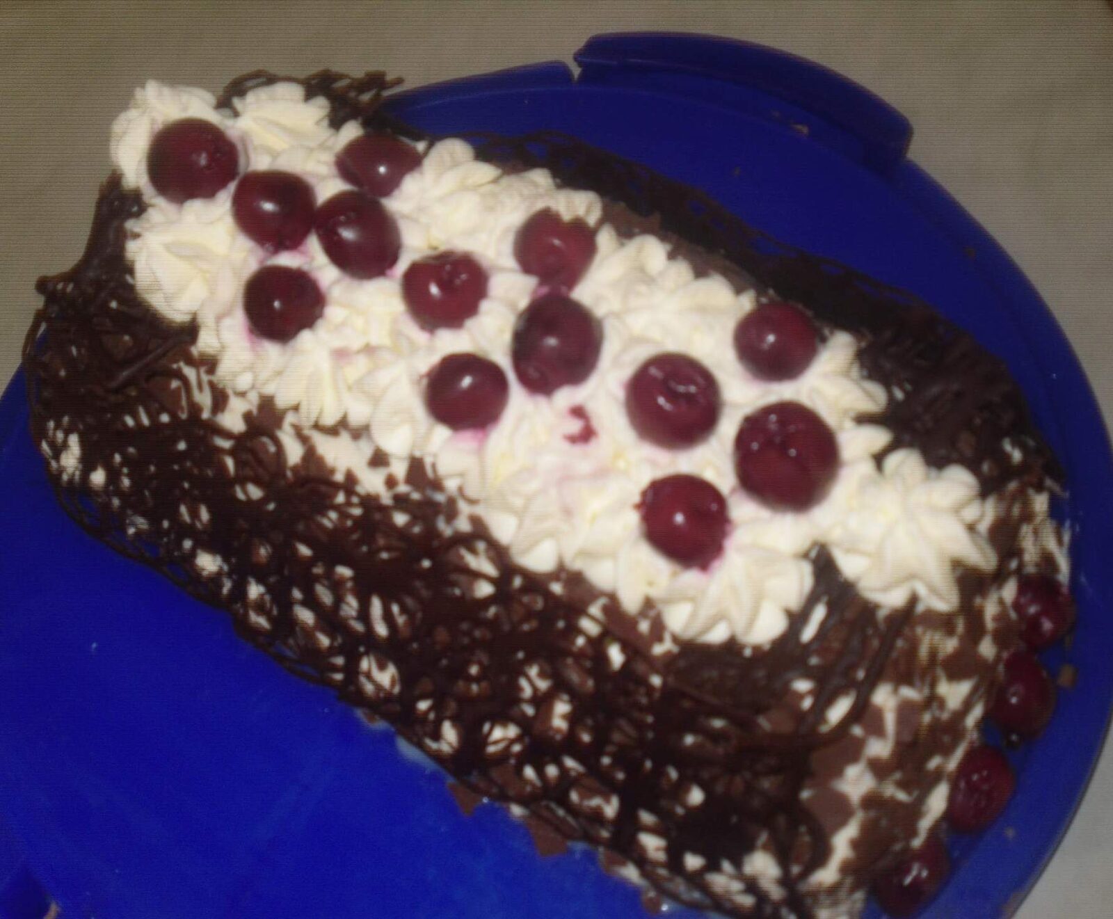 gateau roulé façon foret noire