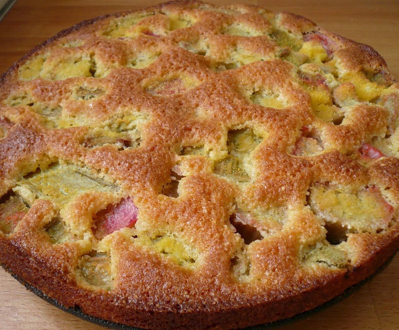 Gateau tendre à la rhubarbe