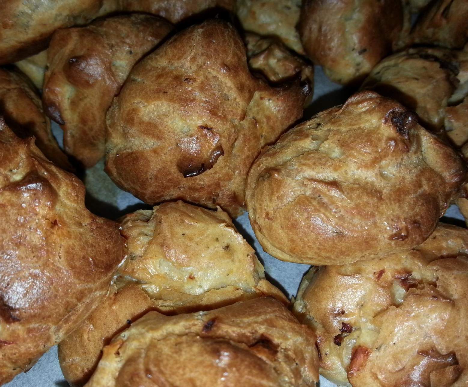 Gougères tomates séchées origan