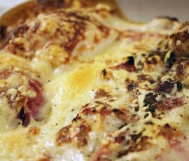Gratin de chou-fleur à la béchamel d'amande et au jambon (sans gluten/sans lait/sans matière grasse)