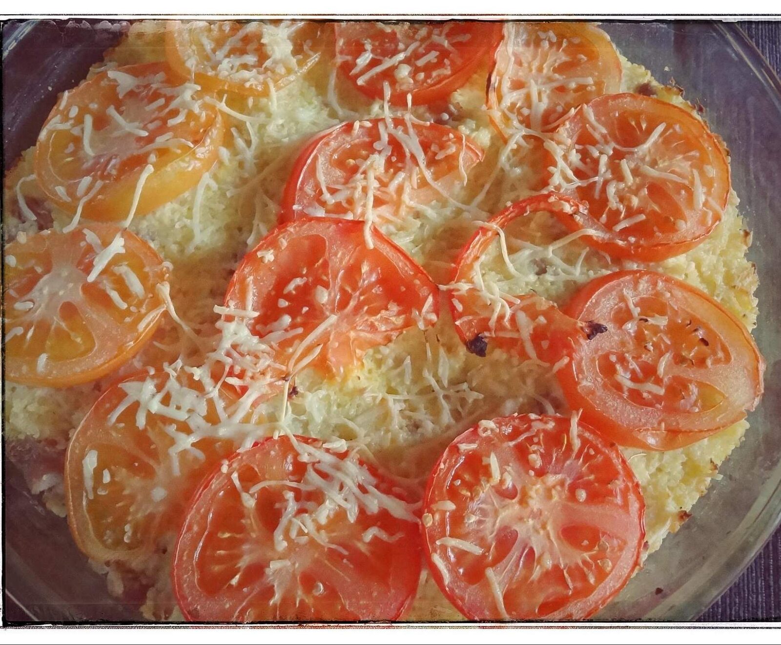 Gratin semoule, thon et tomates