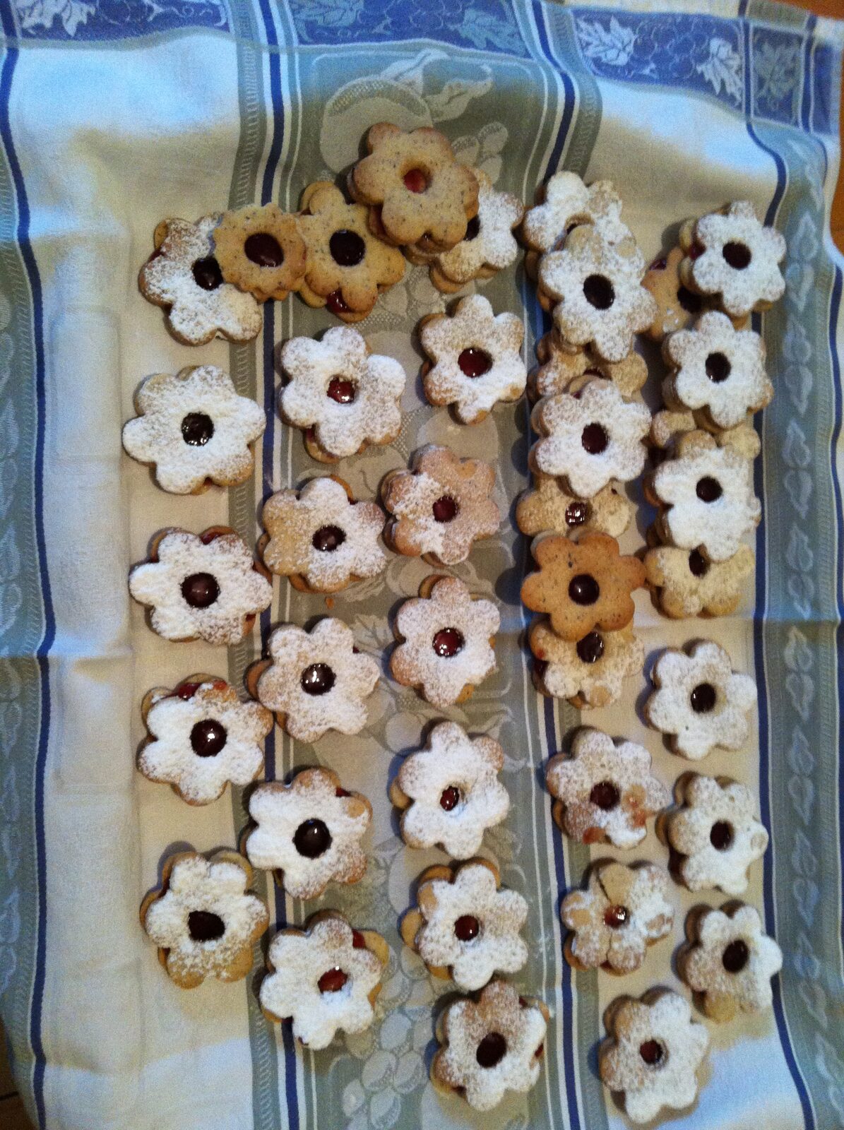 Marguerites ( gâteaux de noël à la confiture)