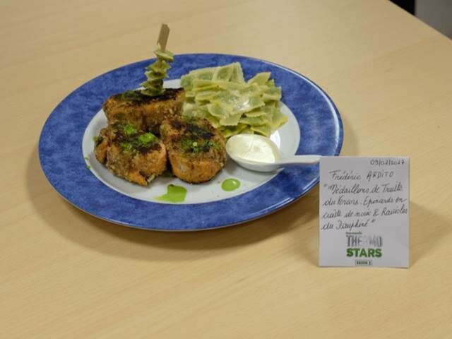 MEDAILLONS DE TRUITE DU VERCORS - EPINARD EN CROUTE DE NOIX ET RAVIOLES DU DAUPHINE SAUCE BLEU DU VERCORS