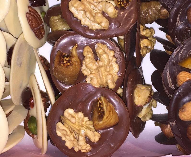 Mendiants provençaux au chocolat au lait